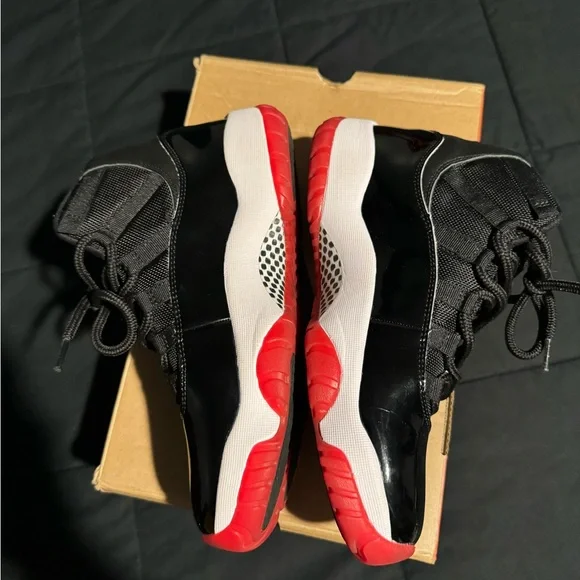 Jordan 11 Bred - Picture 3 of 6